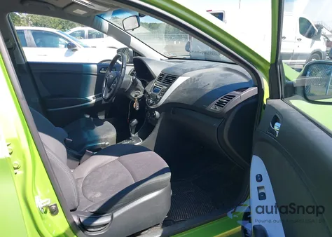 2013 Hyundai Accent Se из США, поврежденный, VIN KMHCU5AE6DU069360